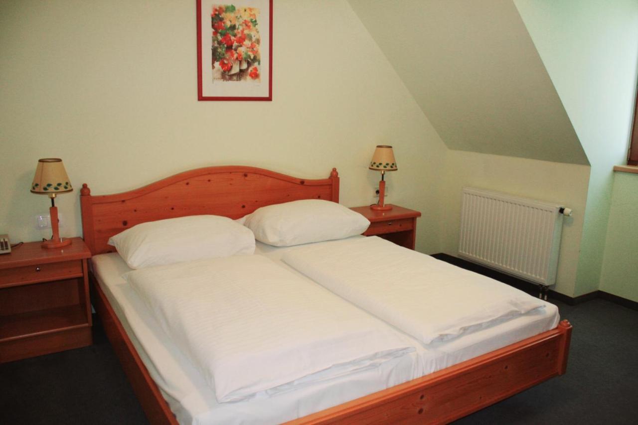 ליבניץ Hotel Garni Am Seggauberg מראה חיצוני תמונה